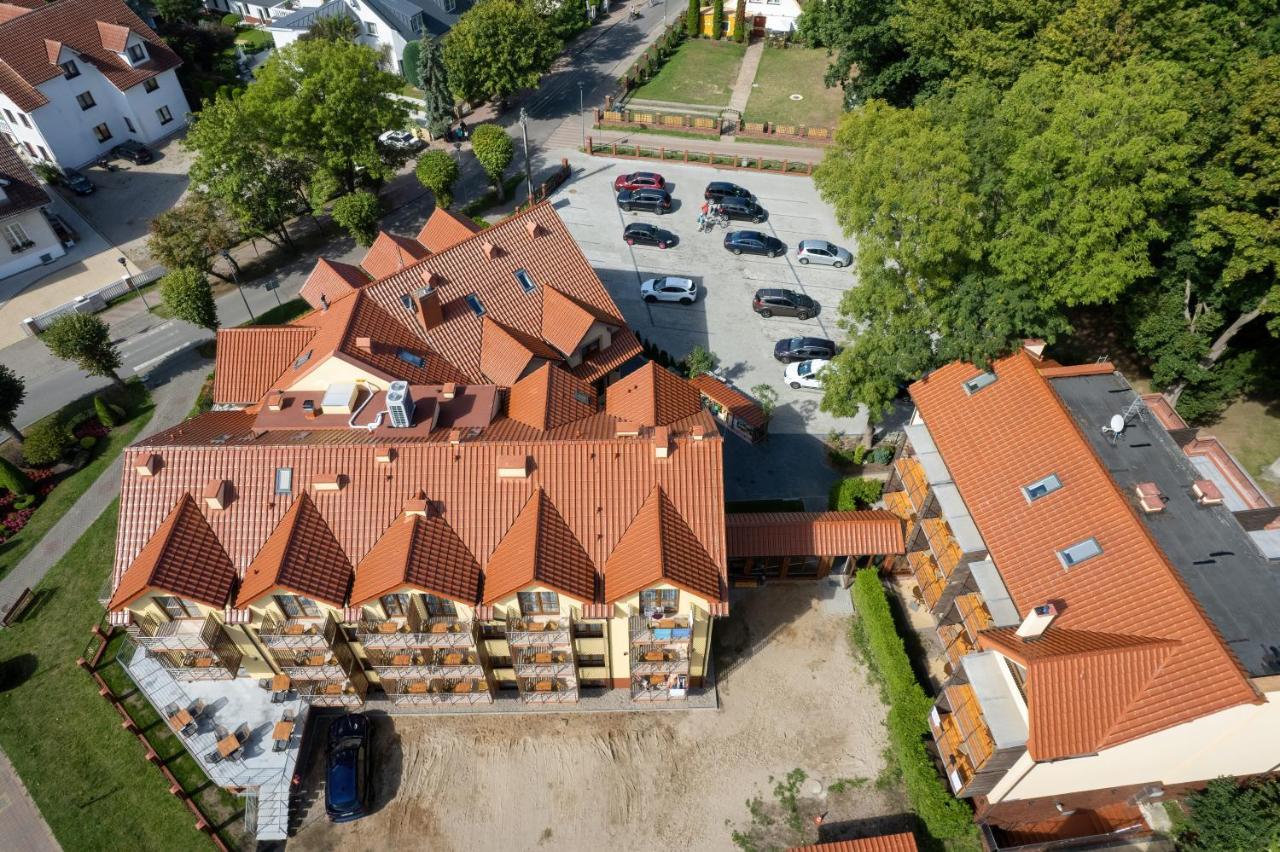 Willa Grand Rewal Buitenkant foto
